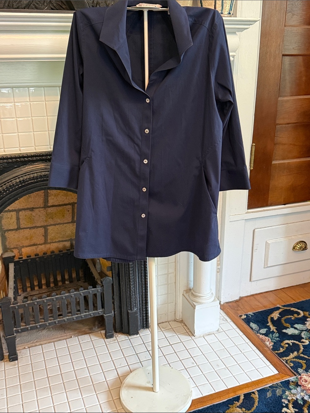 Foxcroft no iron pocketed tunic in navy- worn twice. 138 retail